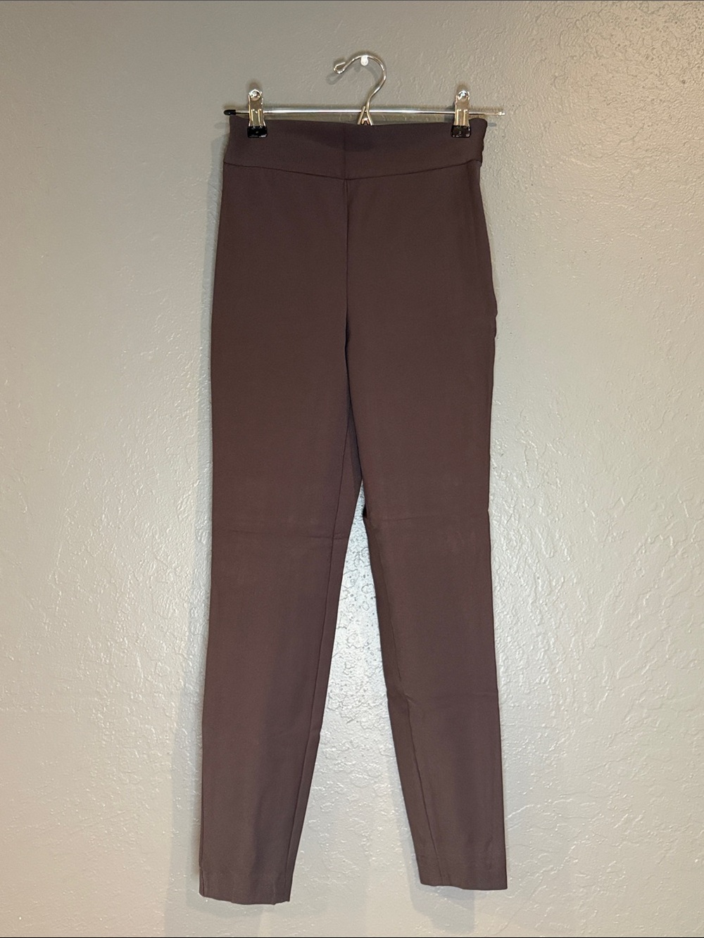 Express Slim Ponte Leggings in Gray